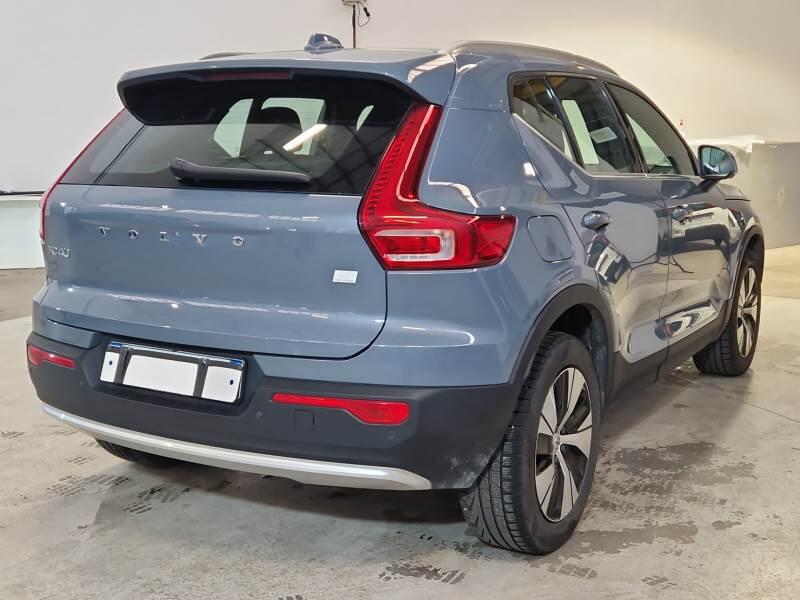 Volvo XC40 SUV T5 RECHARGE PLUG-IN AUTO CORE - foto 2