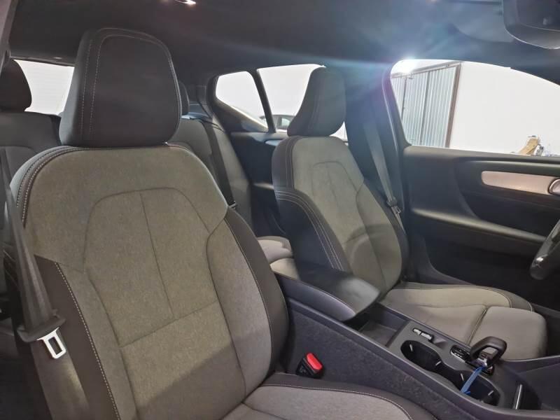 Volvo XC40 SUV T5 RECHARGE PLUG-IN AUTO CORE - foto 12
