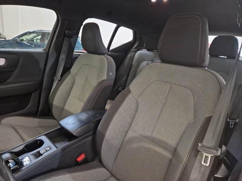 Volvo XC40 SUV T5 RECHARGE PLUG-IN AUTO CORE - foto 10