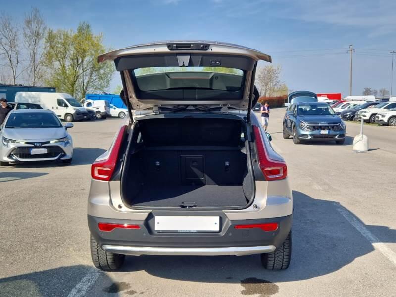 Volvo XC40 SUV T5 RECHARGE PLUG-IN AUTO PLUS BRIGHT - foto 5