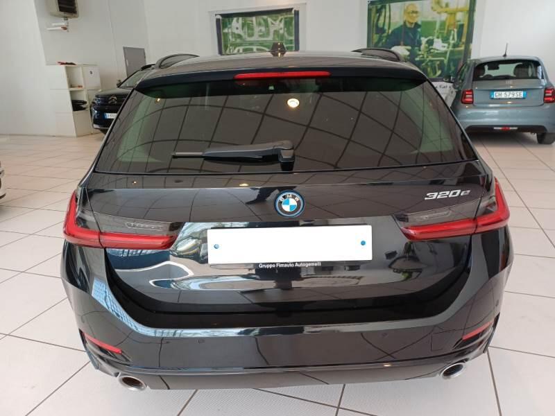 BMW Serie 3 Touring STATION WAGON 320E TOURING AUTO - foto 58