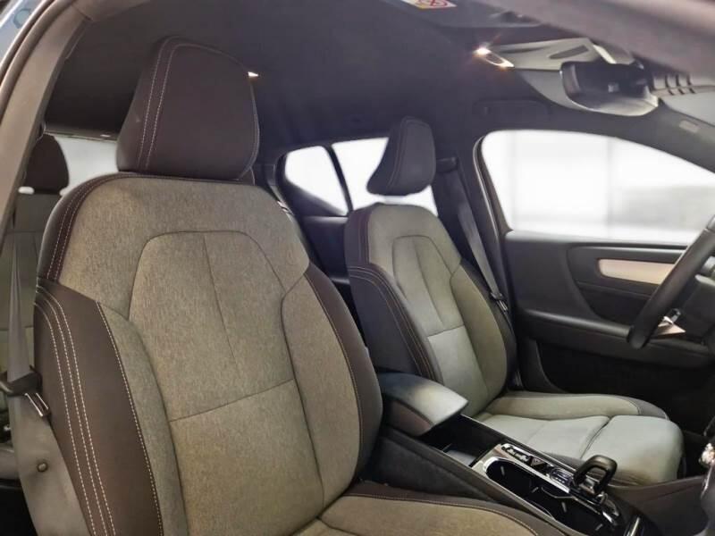 Volvo XC40 SUV T5 RECHARGE PLUG-IN AUTO PLUS BRIGHT - foto 13
