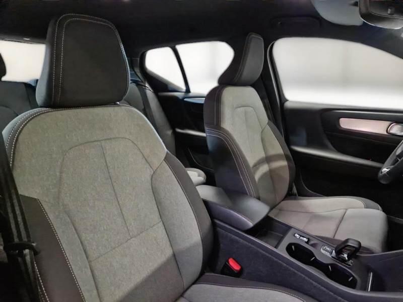 Volvo XC40 SUV T4 RECHARGE PLUG-IN AUTO CORE - foto 13