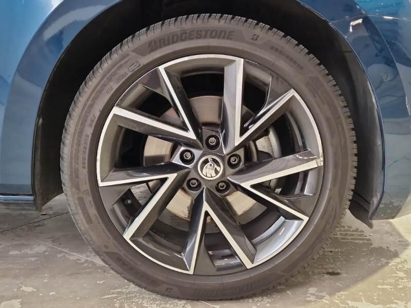 Skoda Superb STATION WAGON 1.4 TSI PLUG-IN HYBRYD EXECUTIVE DSG - foto 21