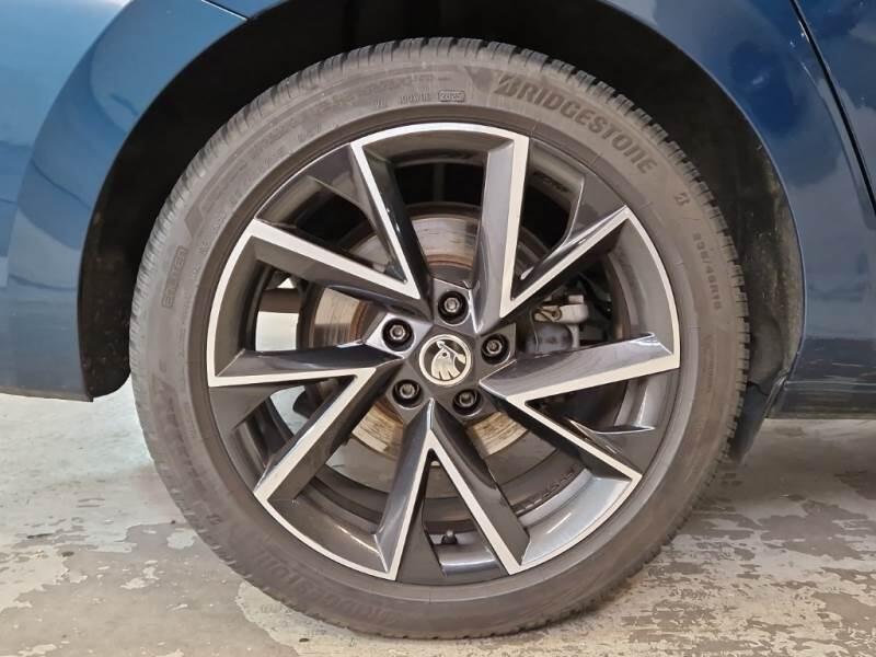 Skoda Superb STATION WAGON 1.4 TSI PLUG-IN HYBRYD EXECUTIVE DSG - foto 22