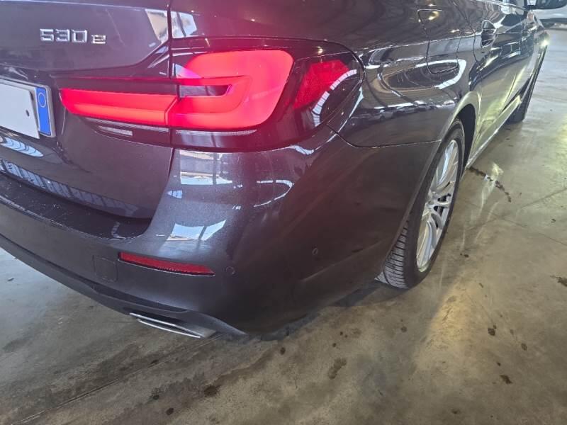 BMW Serie 5 STATION WAGON 530E BUSINESS AUTO TOURING - foto 46