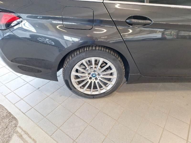 BMW Serie 5 STATION WAGON 530E BUSINESS AUTO TOURING - foto 41