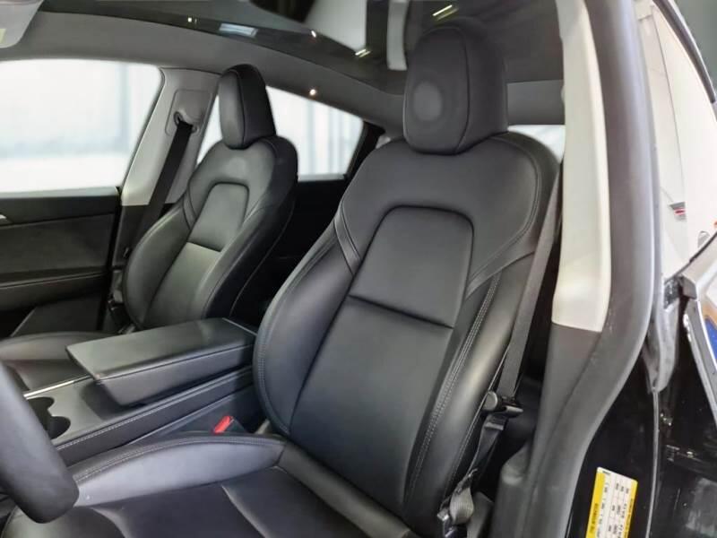 Tesla Model Y SUV 75 KWH PERFORMANCE DUAL MOTOR 4WD AUT - foto 11