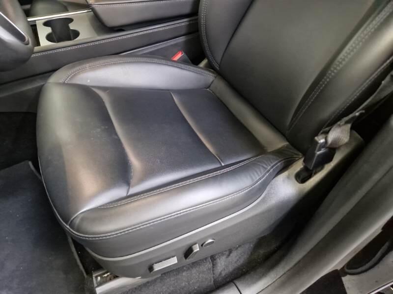 Tesla Model Y SUV 75 KWH PERFORMANCE DUAL MOTOR 4WD AUT - foto 12