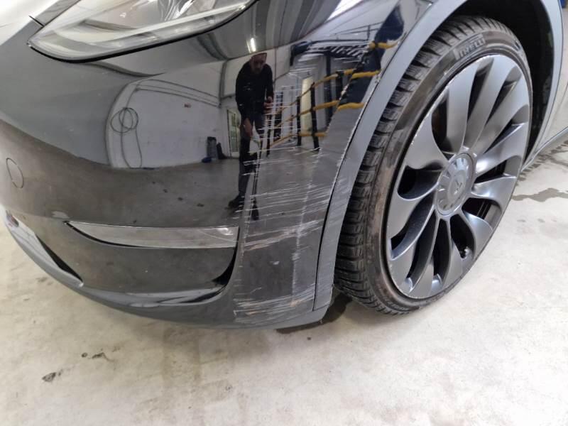 Tesla Model Y SUV 75 KWH PERFORMANCE DUAL MOTOR 4WD AUT - foto 29