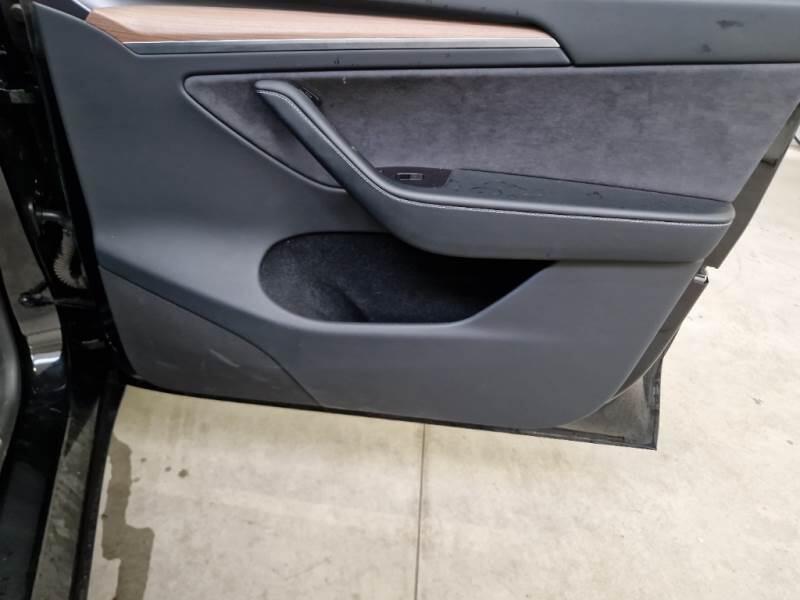 Tesla Model Y SUV 75 KWH PERFORMANCE DUAL MOTOR 4WD AUT - foto 87
