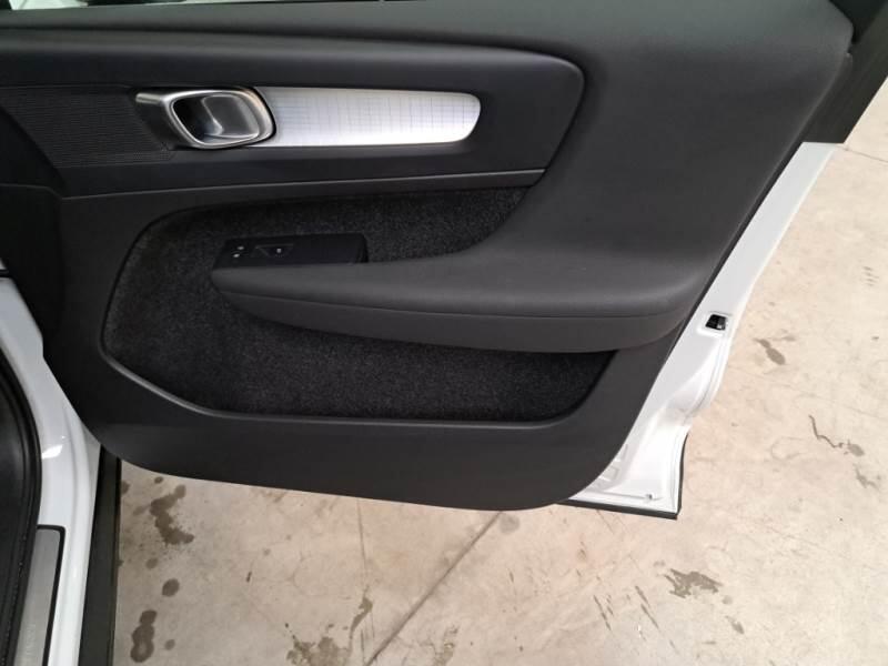 Volvo XC40 SUV T4 RECHARGE PLUG-IN AUTO CORE - foto 61