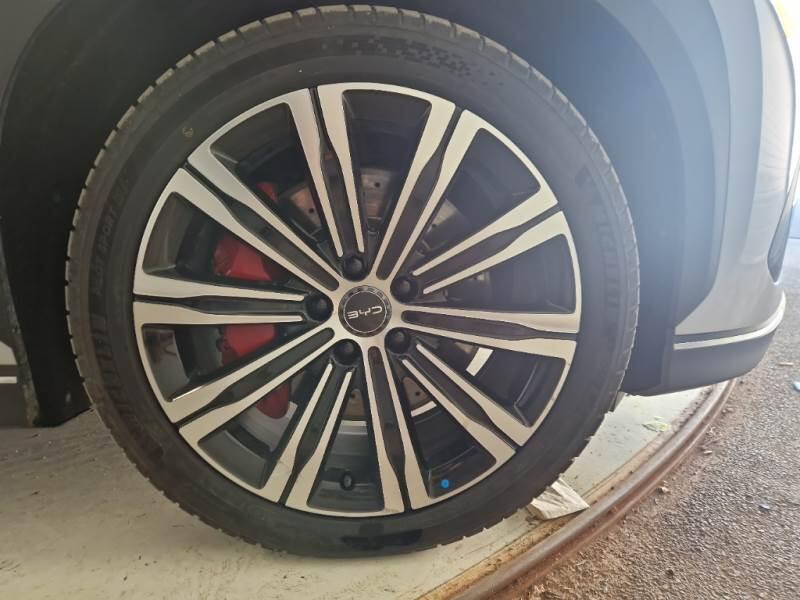 Byd Sealion 7 SUV 9130 KWH EXCELLENCE AWD - foto 17