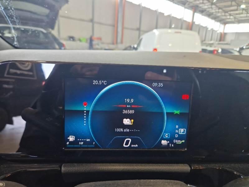 Mercedes GLA CROSSOVER 250 E PLUG-IN HYBRID AUTO SPORT - foto 4