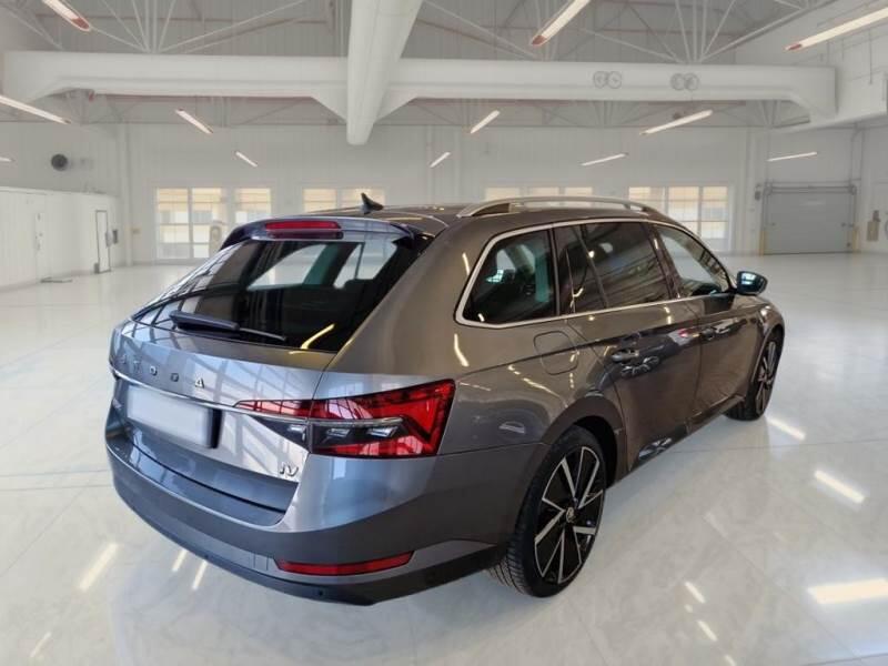 Skoda Superb STATION WAGON 1.4 TSI PLUG-IN HYBRYD EXECUTIVE DSG - foto 2
