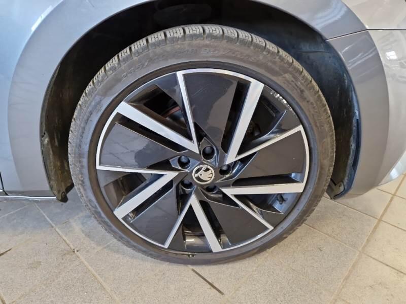 Skoda Superb STATION WAGON 1.4 TSI PLUG-IN HYBRYD EXECUTIVE DSG - foto 17