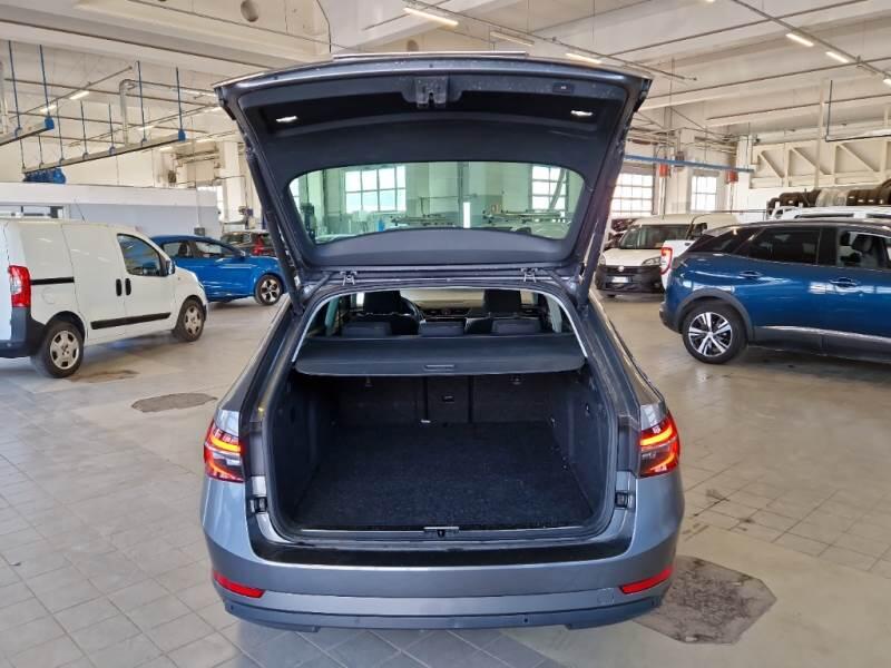 Skoda Superb STATION WAGON 1.4 TSI PLUG-IN HYBRYD EXECUTIVE DSG - foto 5