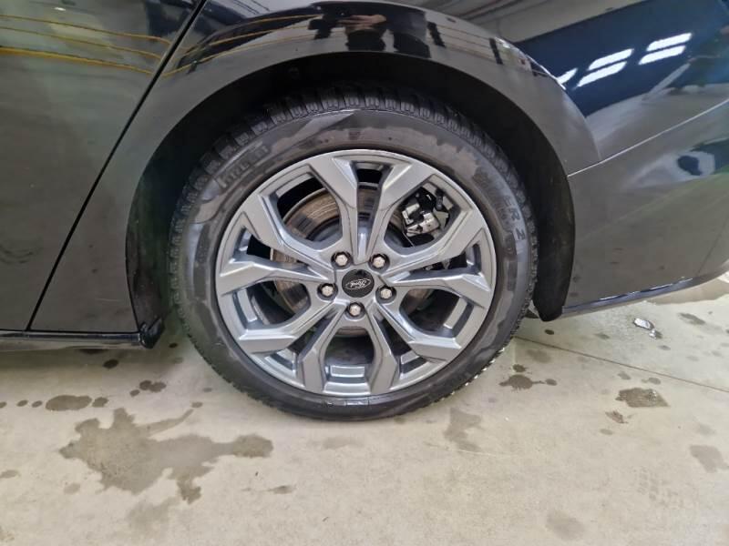 Ford Focus STATION WAGON 1.5 ECOBLUE 115CV STLINE AUTO SW - foto 18