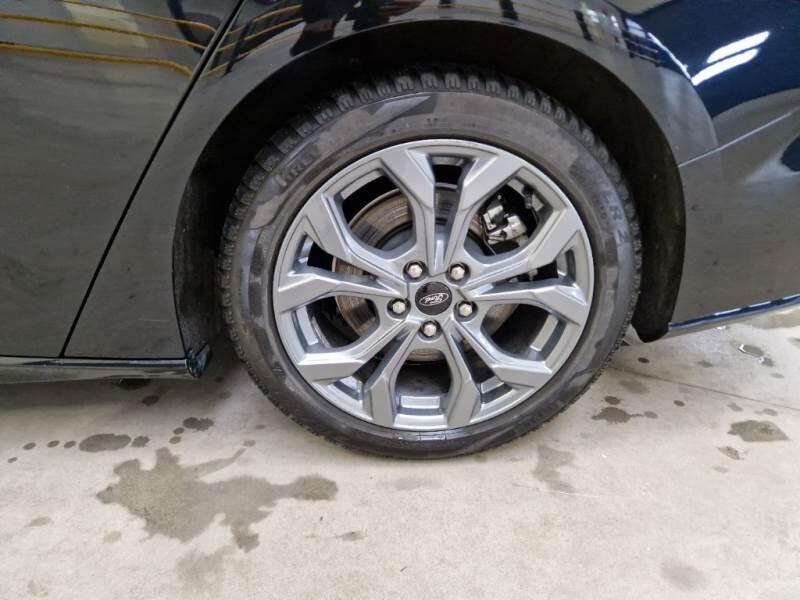 Ford Focus STATION WAGON 1.5 ECOBLUE 115CV STLINE AUTO SW - foto 42