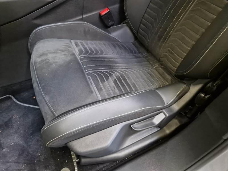 Peugeot 3008 SUV HYBRID 136 GT E-DCS 6 - foto 12