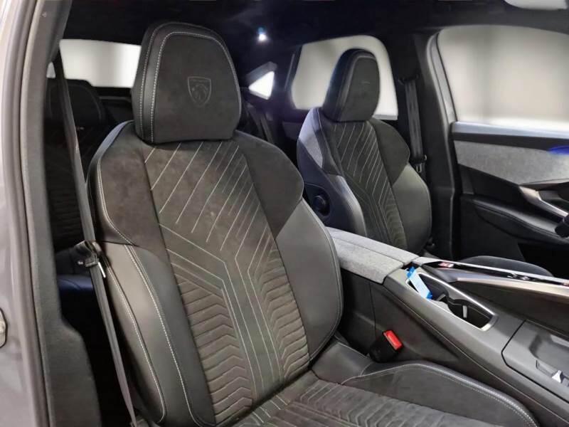 Peugeot 3008 SUV HYBRID 136 GT E-DCS 6 - foto 13