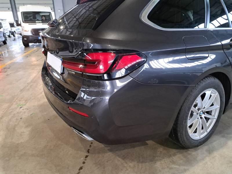 BMW Serie 5 STATION WAGON 518D BUSINESS TOURING - foto 40