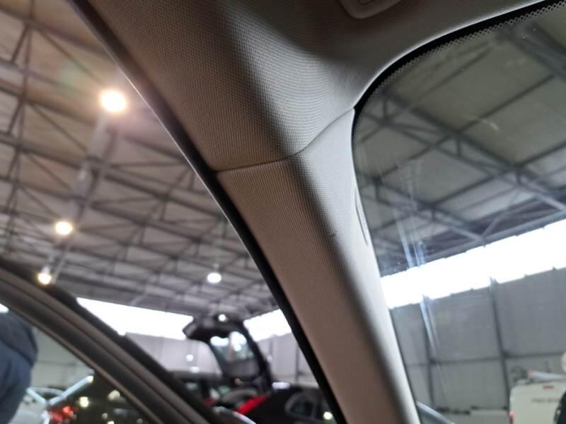 BMW Serie 5 STATION WAGON 518D BUSINESS TOURING - foto 73
