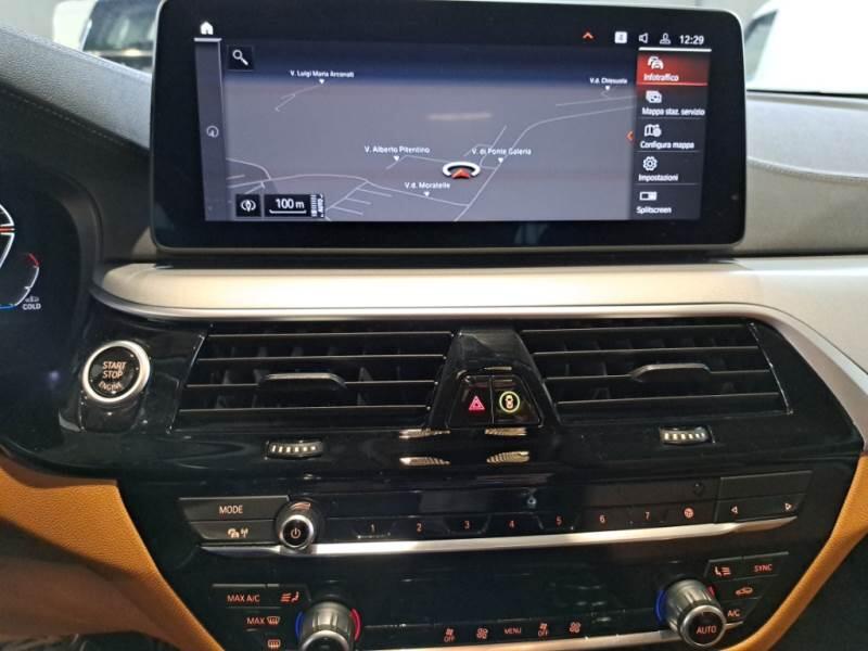 BMW Serie 5 STATION WAGON 518D BUSINESS TOURING - foto 81