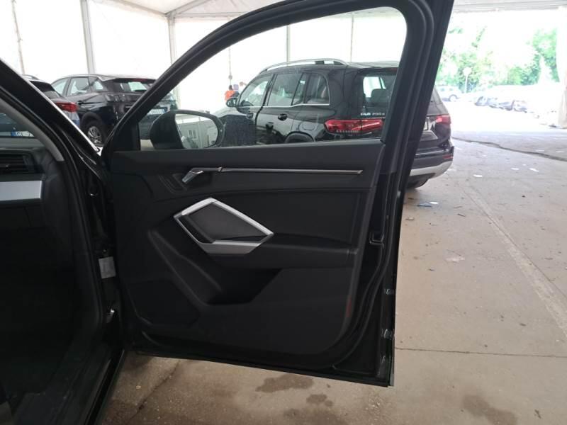 Audi Q3 SUV 45 TFSI E S TRONIC BUSINESS PLUS - foto 111