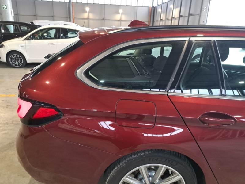 BMW Serie 5 STATION WAGON 518D LUXURY TOURING - foto 42