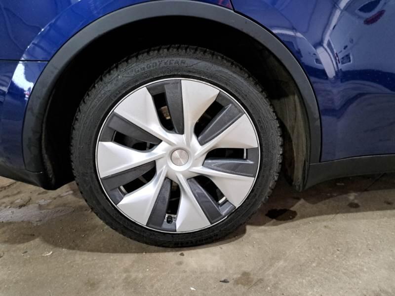 Tesla Model Y SUV 50 KWH RWD AUT. - foto 18