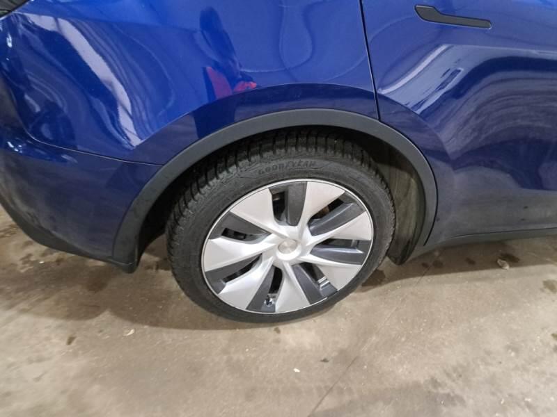 Tesla Model Y SUV 50 KWH RWD AUT. - foto 44
