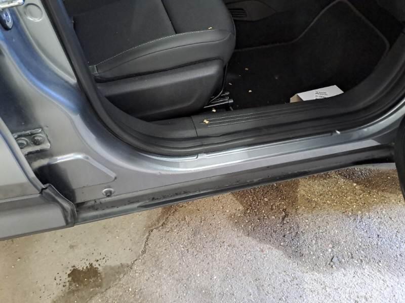 Jeep Avenger SUV 1.2 MHEV E-HYBRID TURBO ALTITUDE - foto 101