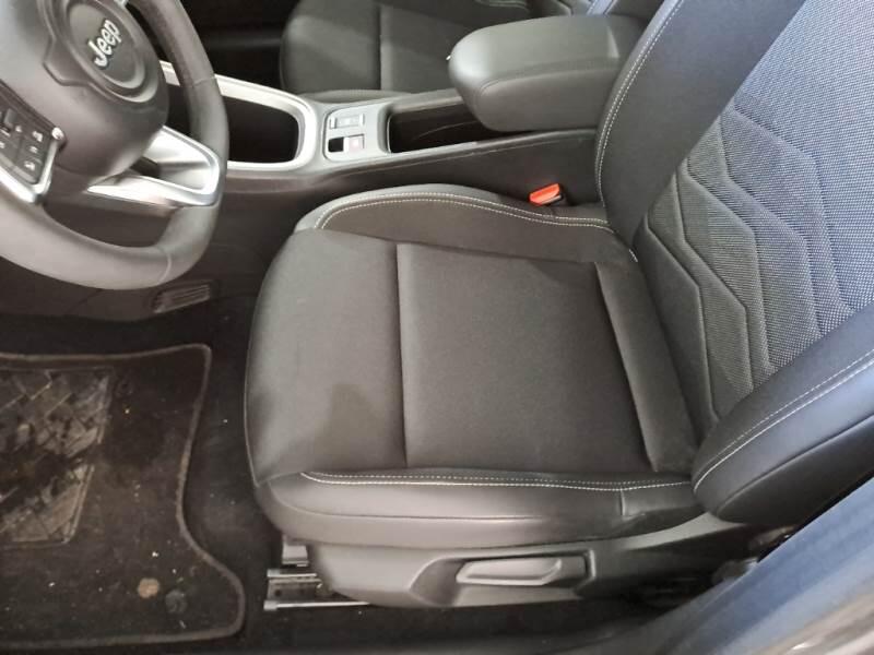 Jeep Avenger SUV 1.2 MHEV E-HYBRID TURBO ALTITUDE - foto 12