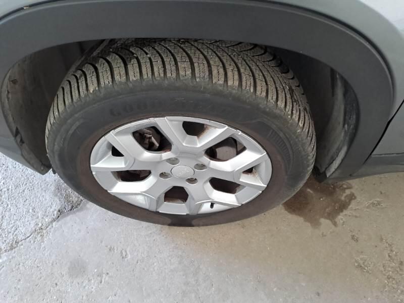 Jeep Avenger SUV 1.2 MHEV E-HYBRID TURBO ALTITUDE - foto 17