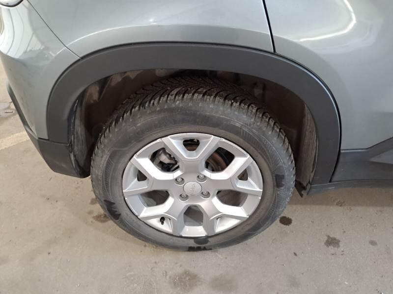 Jeep Avenger SUV 1.2 MHEV E-HYBRID TURBO ALTITUDE - foto 83
