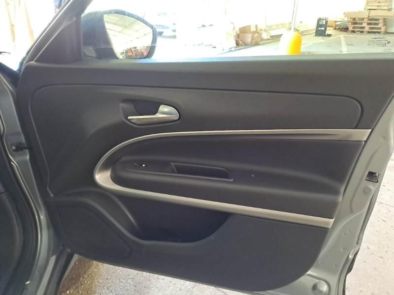 Jeep Avenger SUV 1.2 MHEV E-HYBRID TURBO ALTITUDE - foto 98