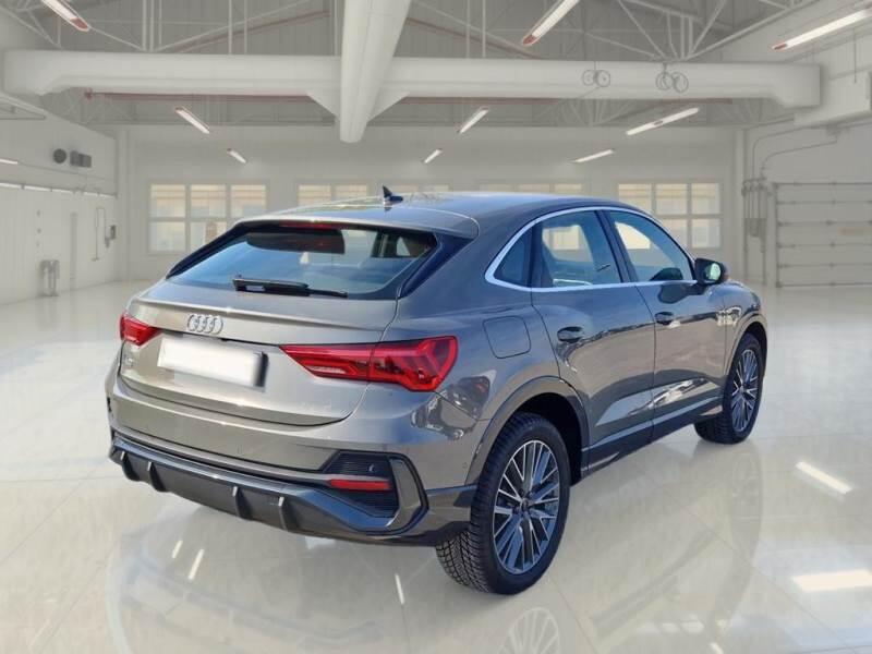 Audi Q3 SUV 45 TFSI E S TRONIC BUSINESS PLUS - foto 2