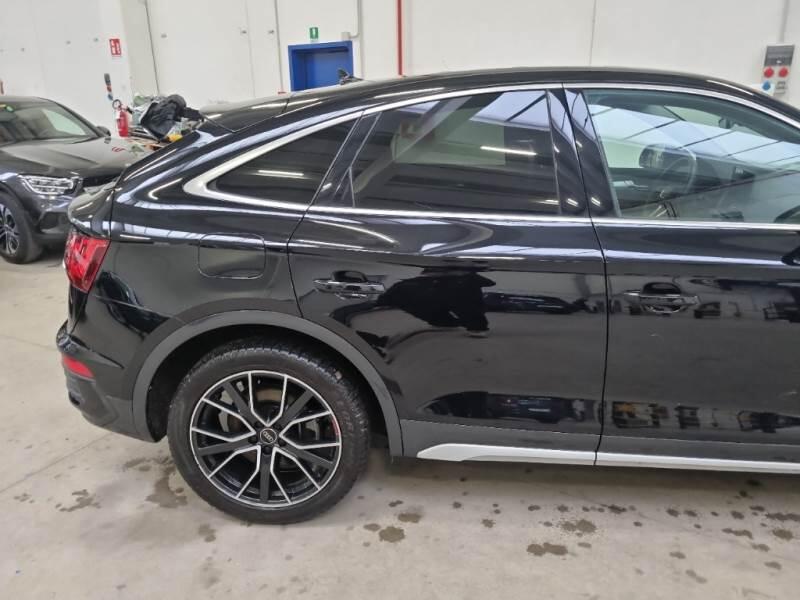 Audi Q5 Sportback SUV 35 TDI S TRONIC - foto 34