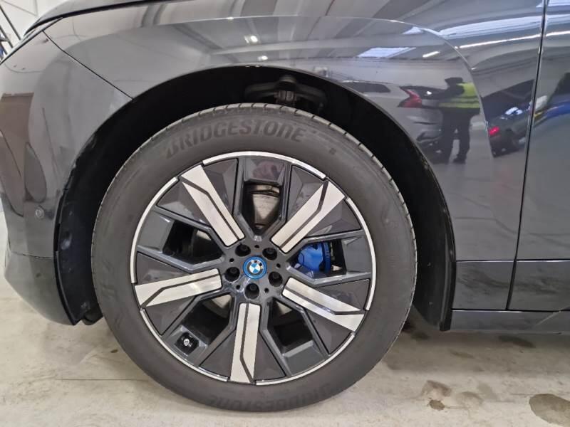 BMW iX SUV XDRIVE40 PACCHETTO SPORTIVO - foto 20