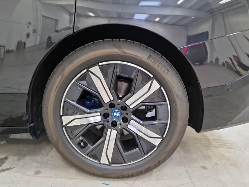 BMW iX SUV XDRIVE40 PACCHETTO SPORTIVO - foto 33
