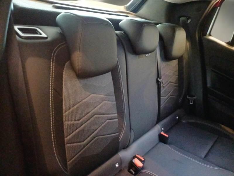 Jeep Avenger SUV 1.2 MHEV E-HYBRID TURBO ALTITUDE - foto 14