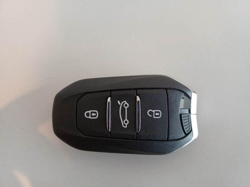Jeep Avenger SUV 1.2 MHEV E-HYBRID TURBO ALTITUDE - foto 50