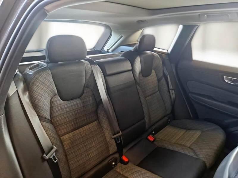 Volvo XC60 SUV T6 PLUG-IN AWD AUTO CORE - foto 15
