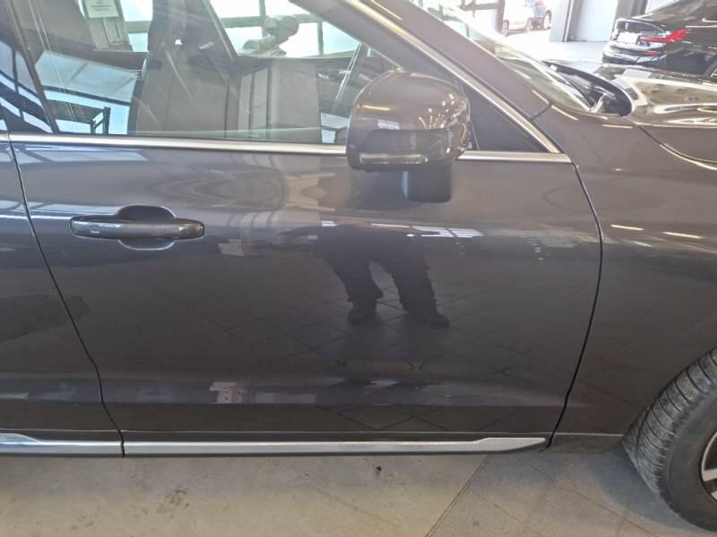 Volvo XC60 SUV T6 PLUG-IN AWD AUTO CORE - foto 44