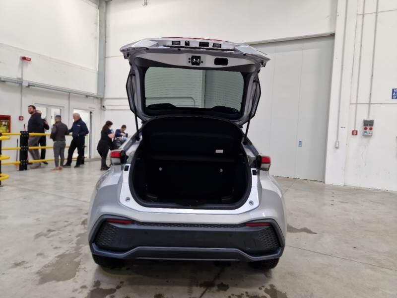 Toyota C-HR SUV 1.8 HV E-CVT TREND - foto 5