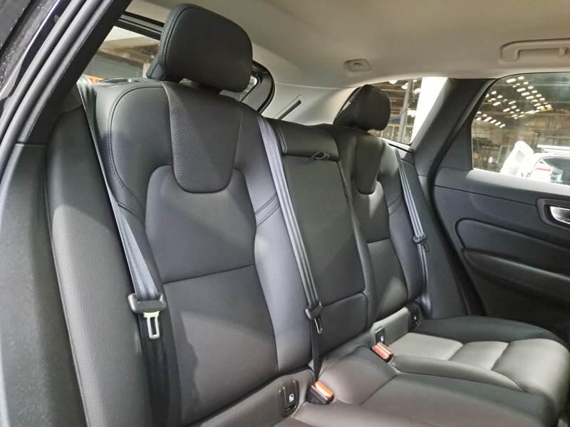 Volvo XC60 SUV B4 D AUTOMATICO PLUS DARK - foto 15