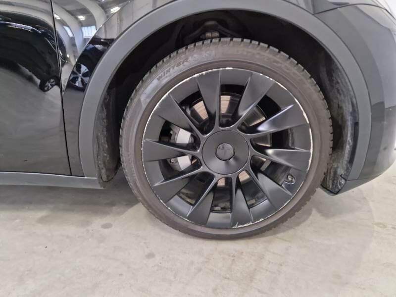 Tesla Model Y SUV 75 KWH DUAL MOTOR LONG RANGE 4WD AUT. - foto 17