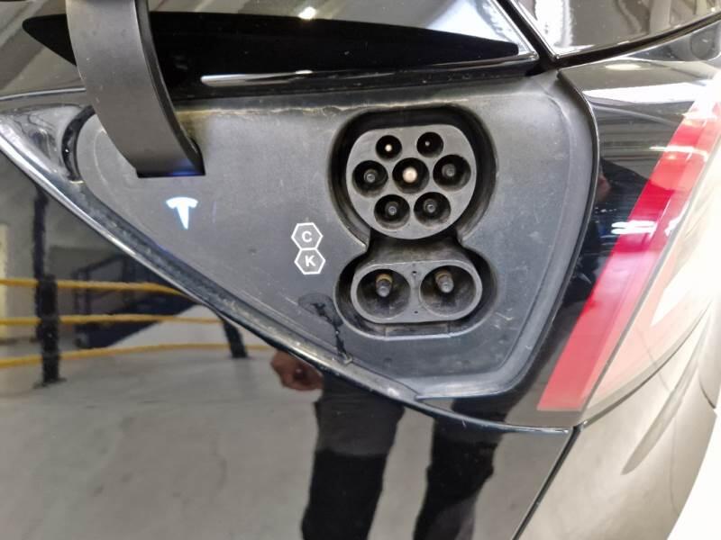 Tesla Model Y SUV 75 KWH DUAL MOTOR LONG RANGE 4WD AUT. - foto 89