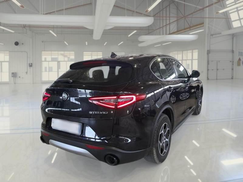 Alfa Romeo Stelvio SUV 2.2 TD 190 CV SUPER BUSINESS AT8 Q4 - foto 2